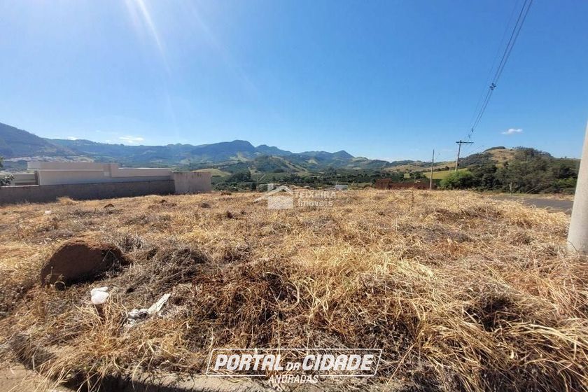 Terreno &agrave; venda - 298m&sup2; - Veredas da Serra