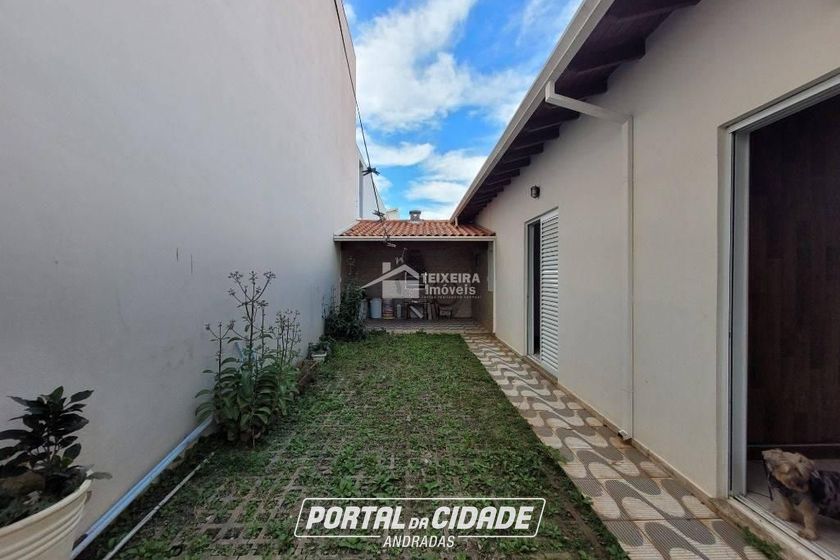 Casa &agrave; venda - 180m&sup2; - Jardim Mantiqueira II