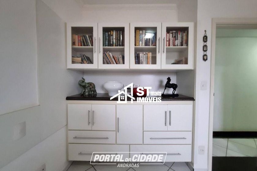 Apartamento &agrave; venda - 192m&sup2; - Centro