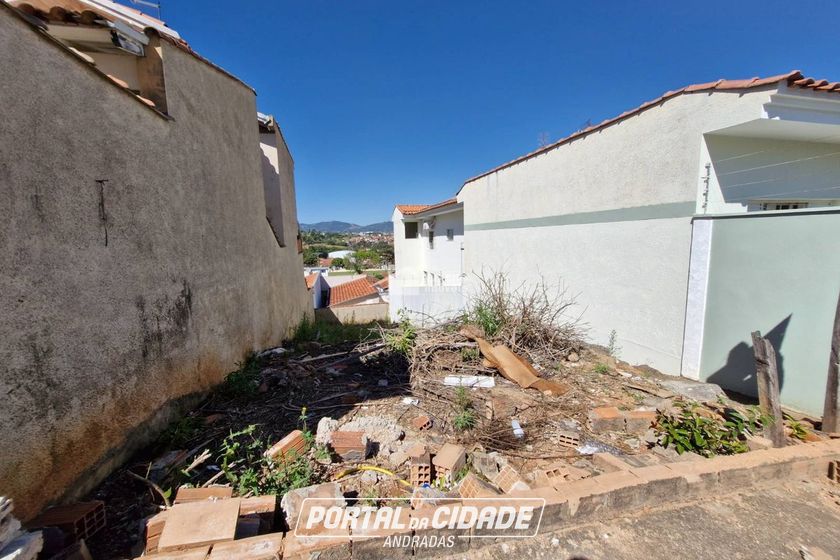 Terreno &agrave; venda - 150m&sup2; - Jardim Nova Andradas