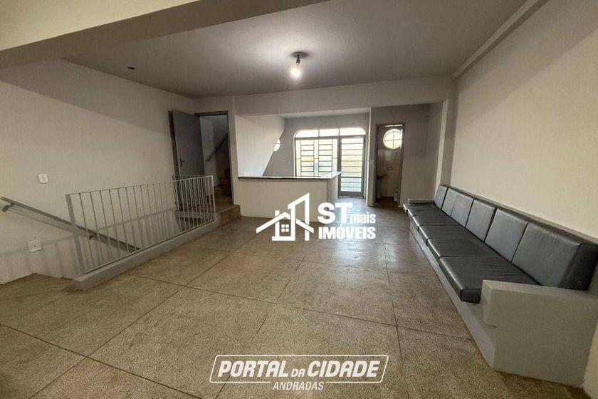 Sal&atilde;o Comercial para alugar - 228m&sup2; - Centro