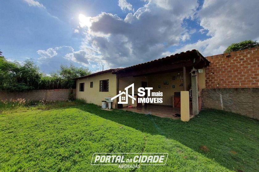 Ch&aacute;cara &agrave; venda - 650m&sup2; - Rural