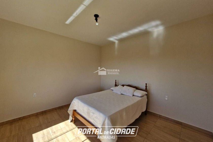 Ch&aacute;cara &agrave; venda - 100m&sup2; - Bairro Santa Luzia