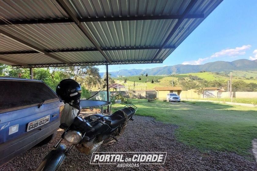 Ch&aacute;cara &agrave; venda - 50m&sup2; - Centro