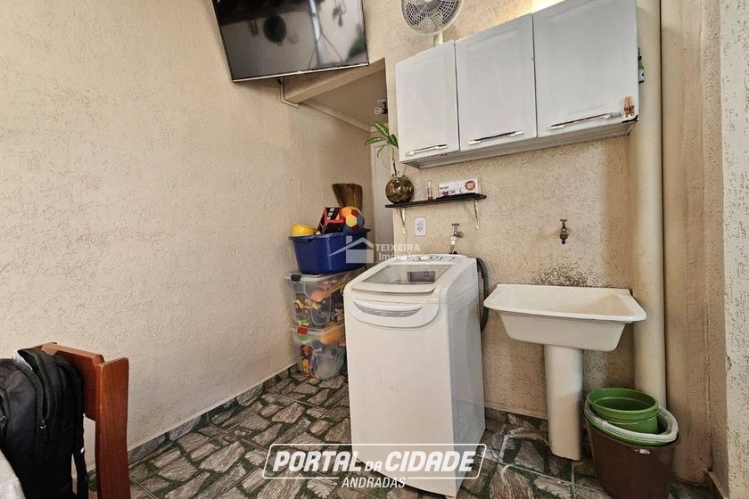Sobrado &agrave; venda - 88m&sup2; - Jardim Muterle
