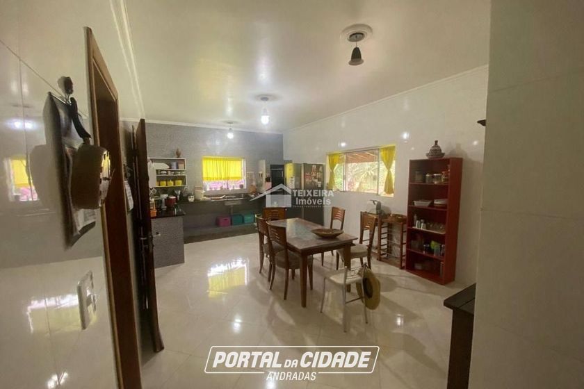 Ch&aacute;cara &agrave; venda - 11500m&sup2; - Zona Rural