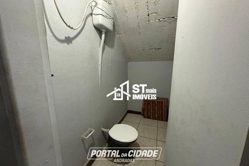 Sal&atilde;o Comercial para alugar - 150m&sup2; - Andradas