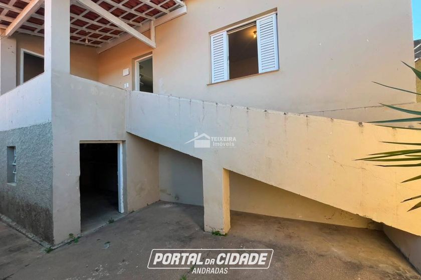 Casa para alugar - 203m&sup2; - Centro