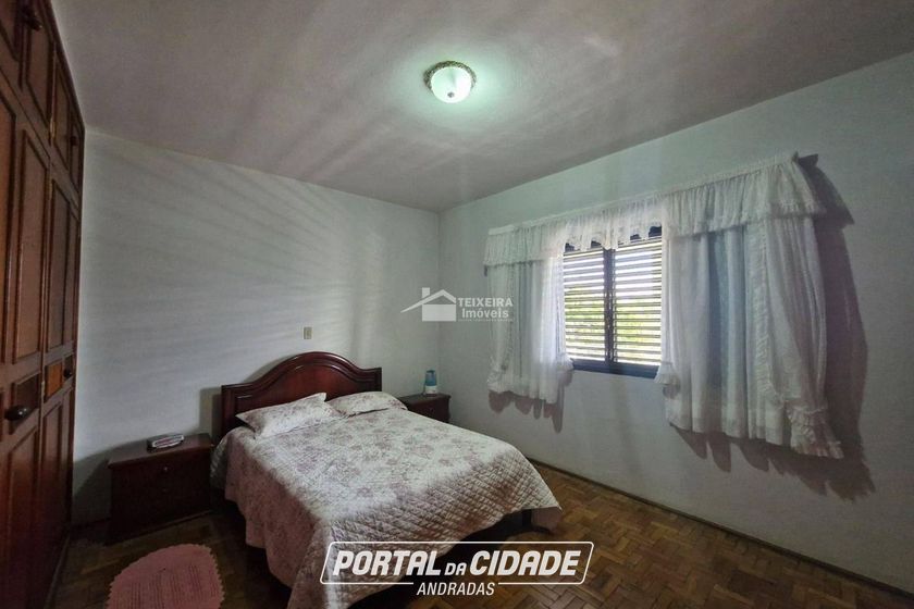 Casa &agrave; venda - 224m&sup2; - Jardim Mantiqueira