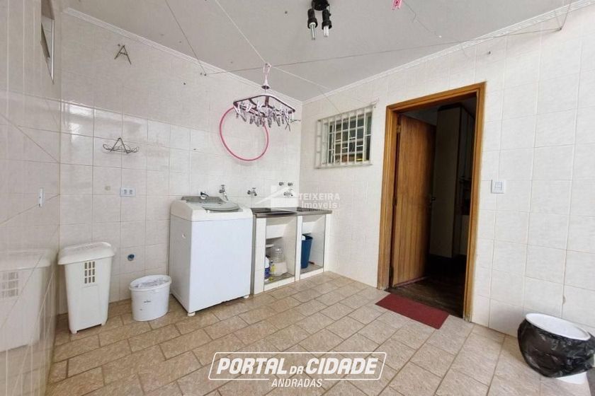 Casa &agrave; venda - 427m&sup2; - Centro