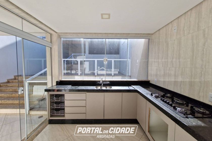 Casa &agrave; venda - 240m&sup2; - Jardim Alto da Serra
