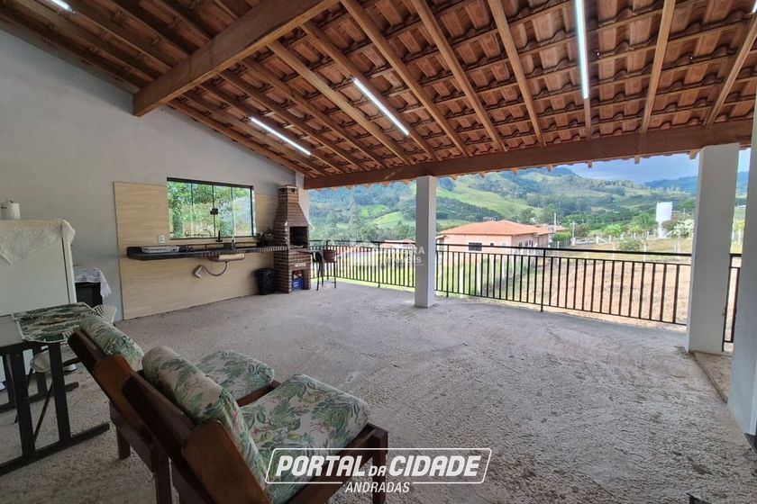 Ch&aacute;cara &agrave; venda - 136m&sup2; - Residencial Para&iacute;so