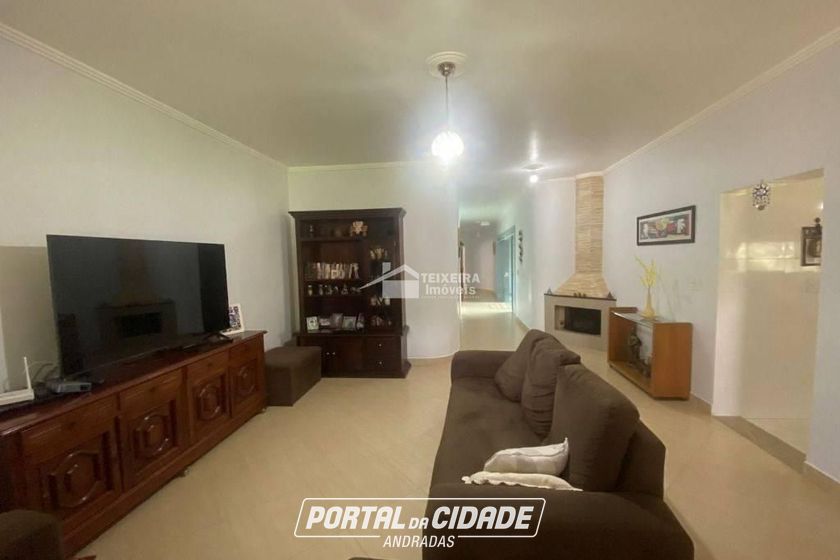 Ch&aacute;cara &agrave; venda - 11500m&sup2; - Zona Rural