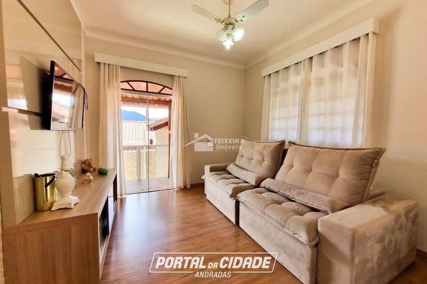 Casa &agrave; venda - 200m&sup2; - Jardim Alfa