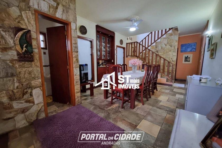 Casa &agrave; venda - 426m&sup2; - Centro