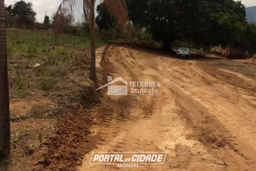 Terreno &agrave; venda - 1100m&sup2; - Zona Rural