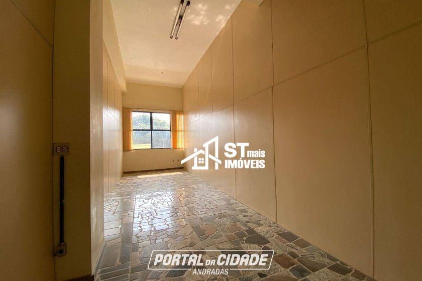 Sal&atilde;o Comercial para alugar - 300m&sup2; - Vila Buzato