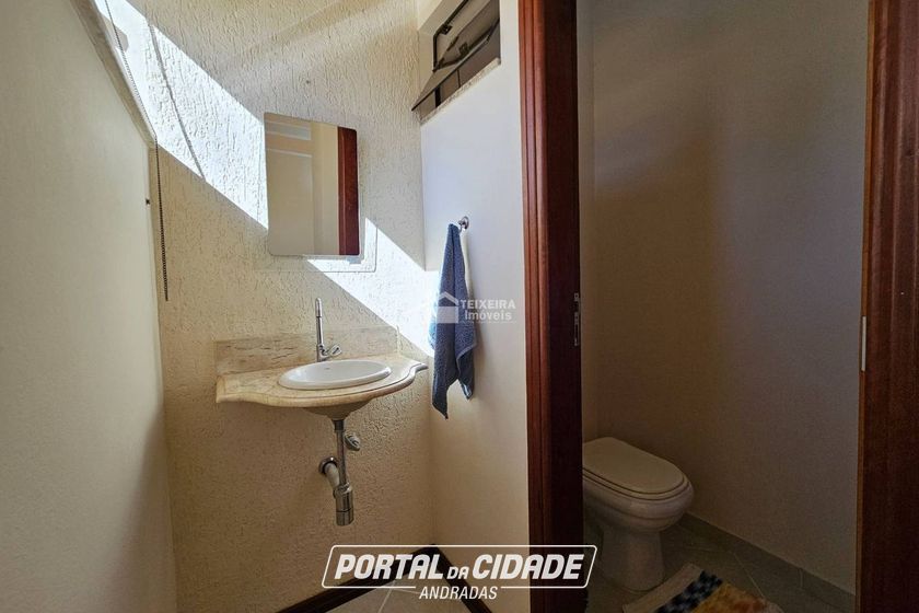 Casa &agrave; venda - 300m&sup2; - Jardim Bela Vista