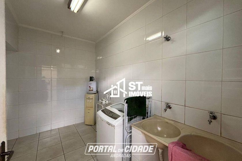 Casa &agrave; venda - 216m&sup2; - Jardim Nova Andradas