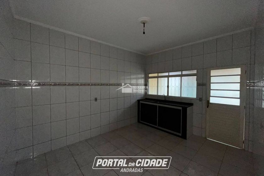 Casa para alugar - 200m&sup2; - Jardim Ip&ecirc;