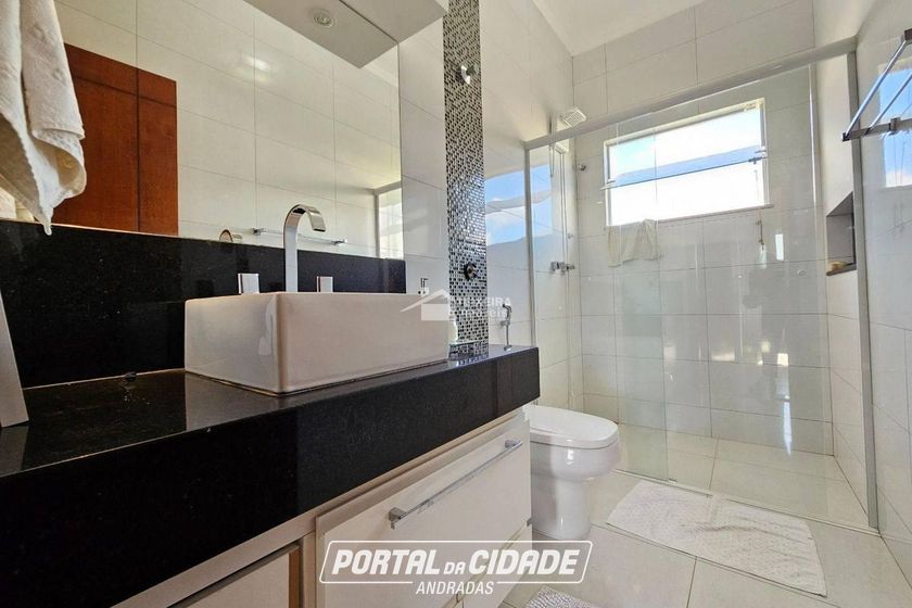 Casa &agrave; venda - 250m&sup2; - Jardim Mantiqueira II