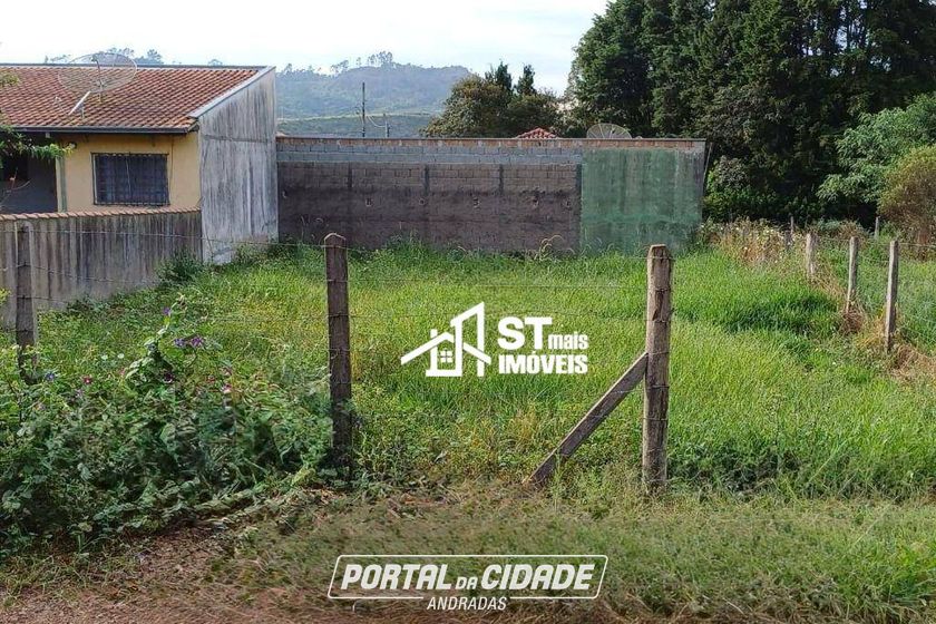 Terreno &agrave; venda - 300m&sup2; - Clube UVA