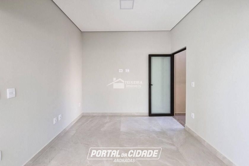 Casa &agrave; venda - 210m&sup2; - Jardim Mantiqueira II