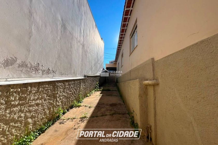 Casa para alugar - 203m&sup2; - Centro