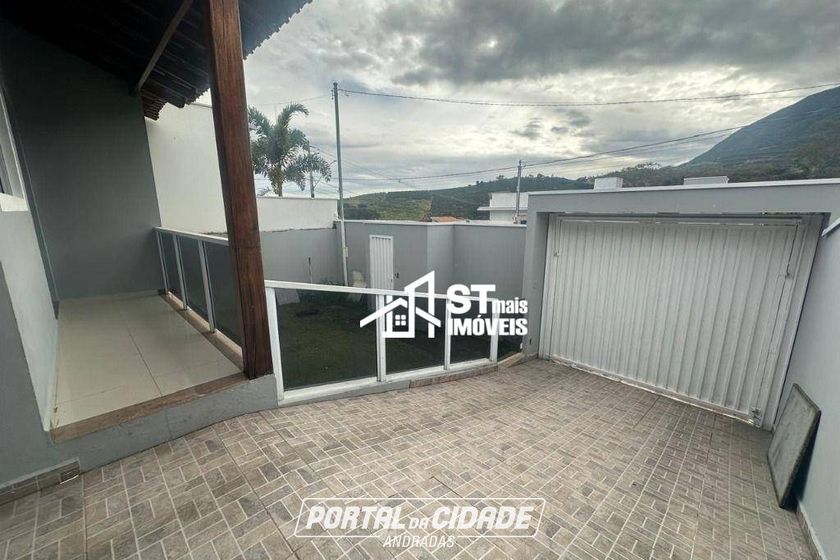Casa &agrave; venda - 100m&sup2; - Santo Antonio de Lisboa