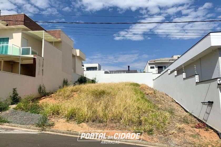 Terreno &agrave; venda - 300m&sup2; - Jardim Mantiqueira II