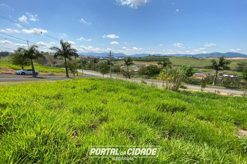 Ch&aacute;cara &agrave; venda - 1000m&sup2; - Contendas