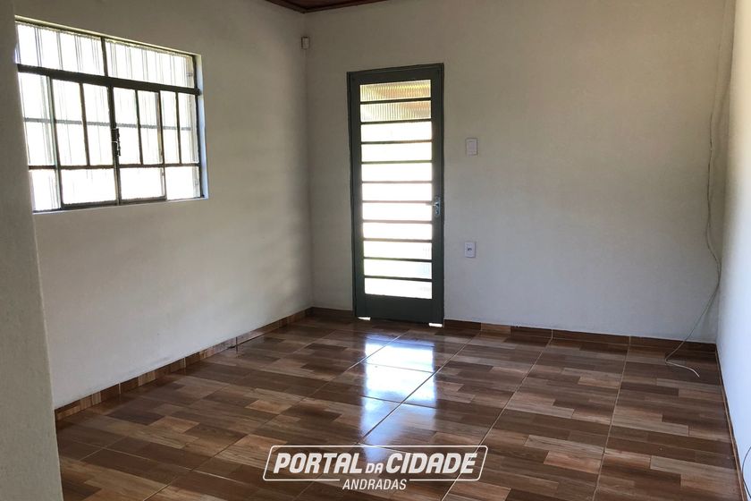 Casa para alugar - JD. S&Oacute;VIS