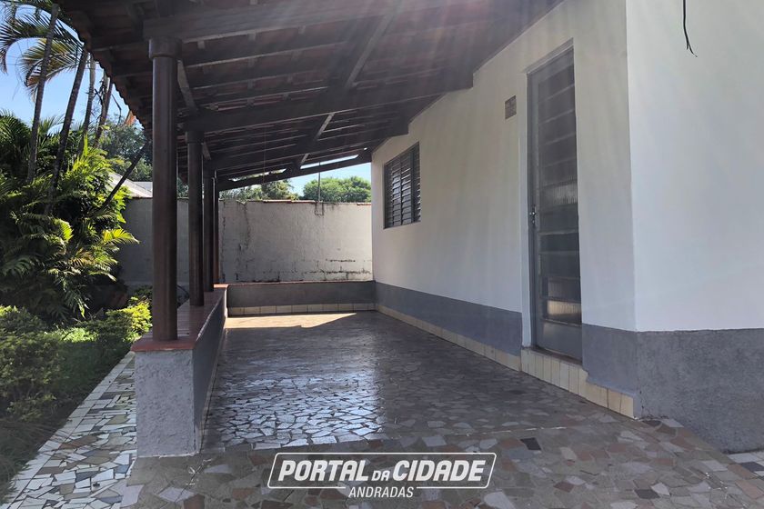 Casa para alugar - JD. S&Oacute;VIS