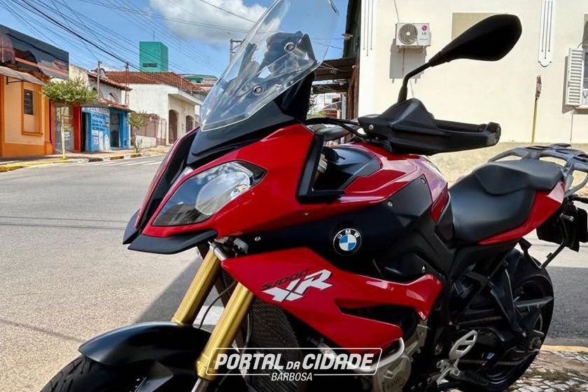 BMW S