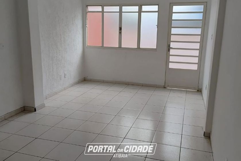 Sal&atilde;o Comercial para alugar - 27m&sup2; - Centro