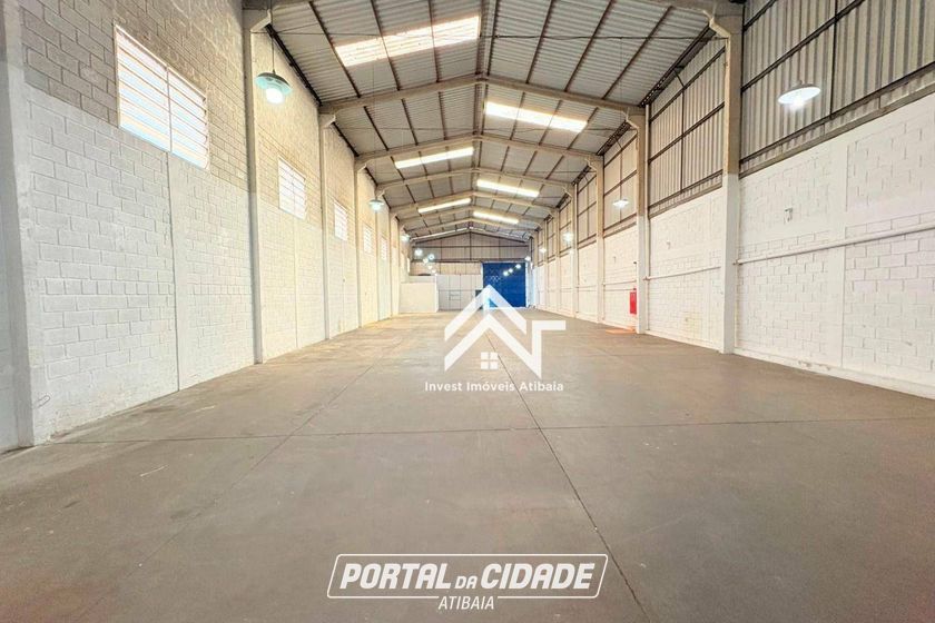 Sal&atilde;o Comercial para alugar - 584m&sup2; - Vila Industrial