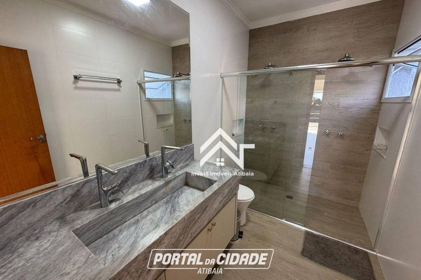 Casa para alugar - 300m&sup2; - Condominio Porto Atibaia