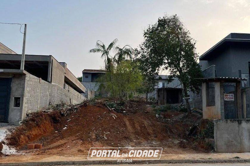 Terreno &agrave; venda - 480m&sup2; - Jardim dos Pinheiros