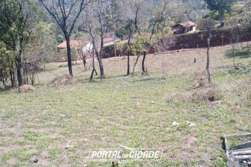 Terreno &agrave; venda - 1000m&sup2; - Vit&oacute;ria R&eacute;gia