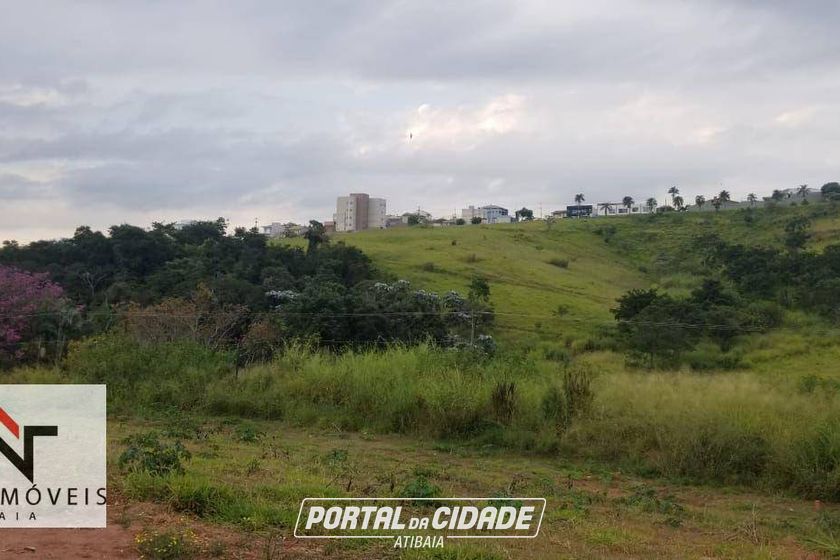 Terreno &agrave; venda - 215m&sup2; - Jardim das Cerejeiras
