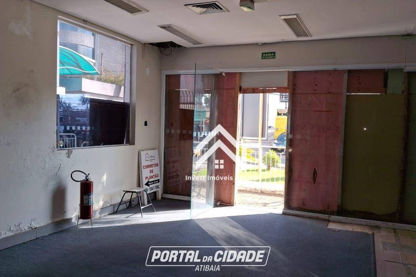 Sal&atilde;o Comercial para alugar - 369m&sup2; - Vila Esperia ou Giglio