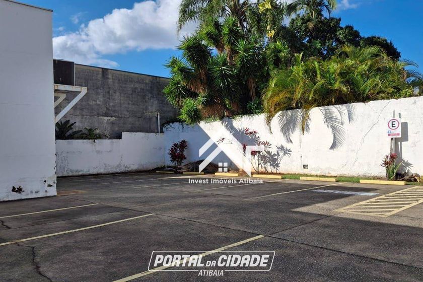 Sal&atilde;o Comercial para alugar - 369m&sup2; - Vila Esperia ou Giglio