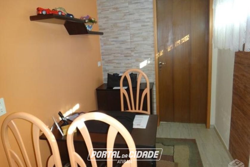 Casa &agrave; venda - 220m&sup2; - Jardim das Flores