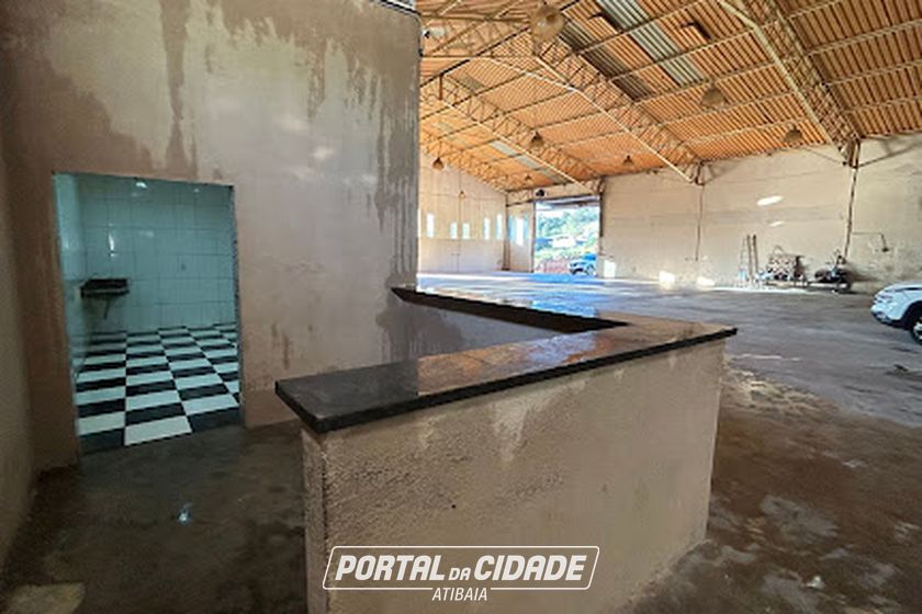 Sal&atilde;o Comercial para alugar - 1000m&sup2; - Serra Negra