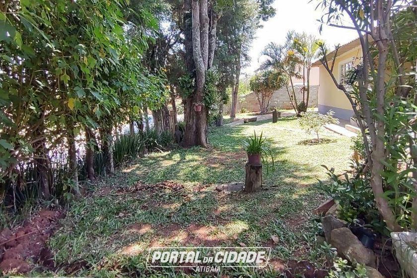 Ch&aacute;cara &agrave; venda - 750m&sup2; - Vila Santa Helena