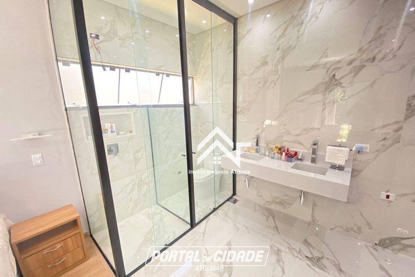 Casa &agrave; venda - 185m&sup2; - Jardim Shangri-L&aacute;