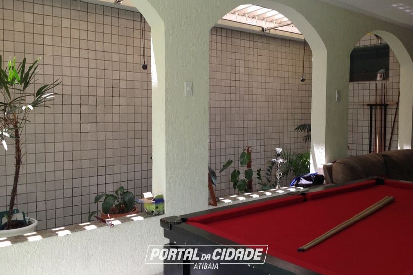 Casa &agrave; venda - 300m&sup2; - Jardim Vila Galv&atilde;o