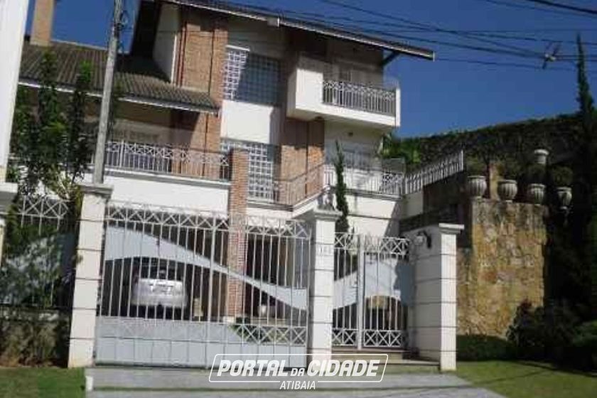 Casa &agrave; venda - 1300m&sup2; - Condominio Flamboyant
