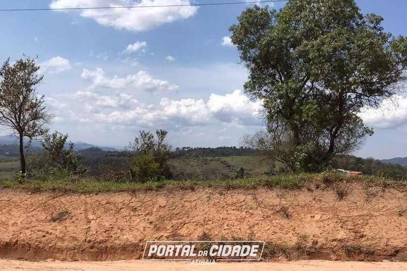 Terreno &agrave; venda - 1018m&sup2; - Vit&oacute;ria R&eacute;gia