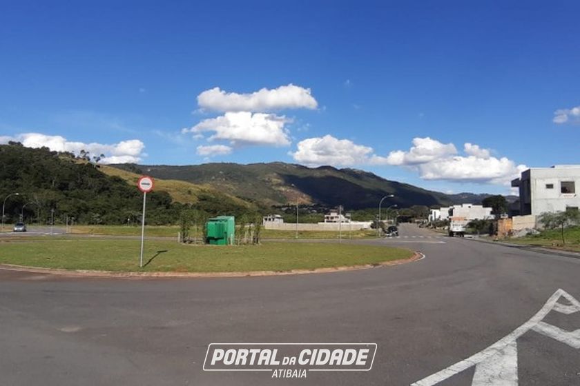 Terreno &agrave; venda - 682m&sup2; - RESIDENCIAL GRANVILLE